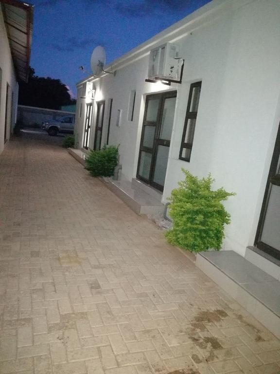 Tsumeb Guesthouse Kamho Eksteriør billede