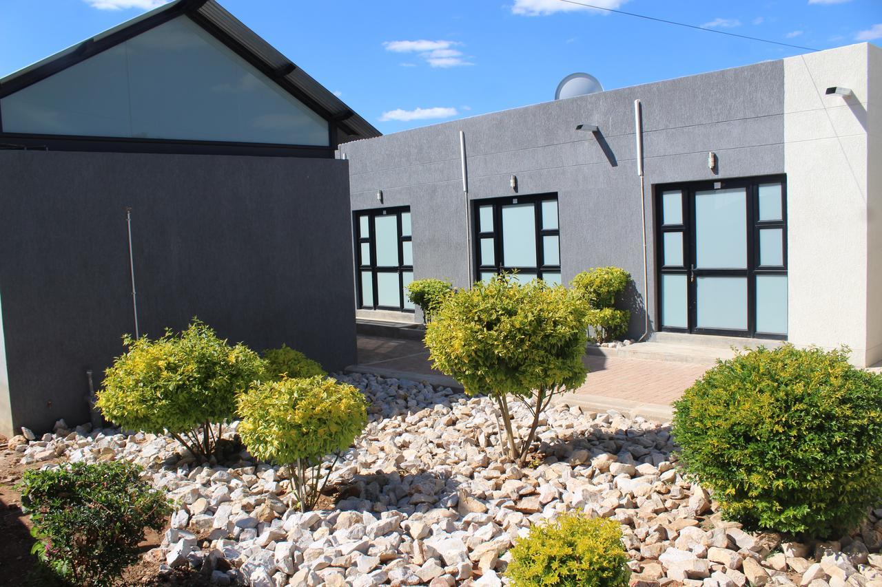 Tsumeb Guesthouse Kamho Eksteriør billede